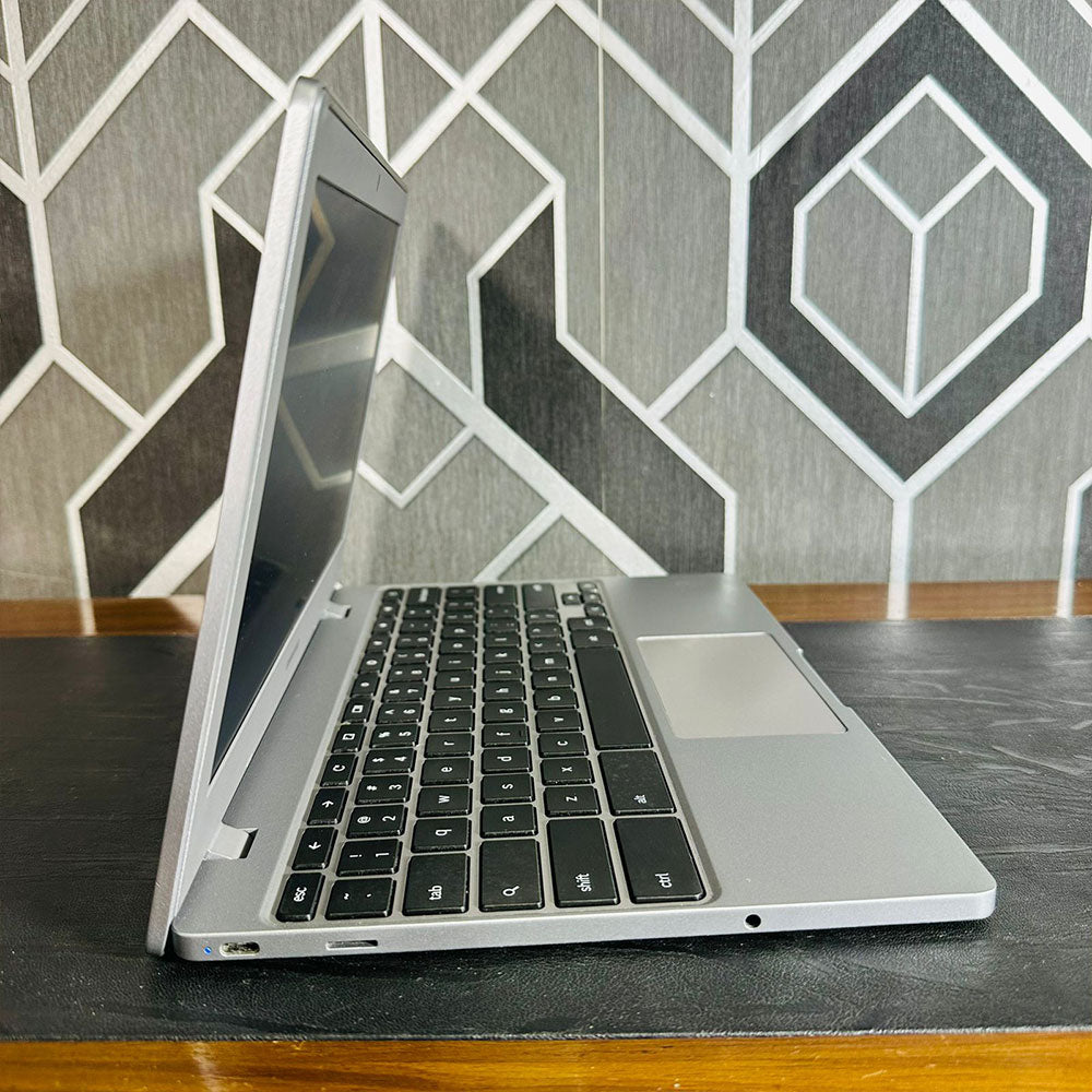 Samsung | Chromebook 4 | 32GB Storage | 4GB RAM | ‎1.10 GHz Intel Celeron | ‎Intel UHD Graphics 600 | 2029 Updateable | Playstore Supported | 11.6 Inch Display | Chromebook